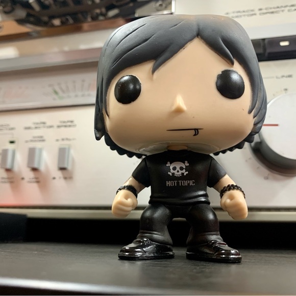 Hot Topic Guy Funko Pop - Picture 8 of 8